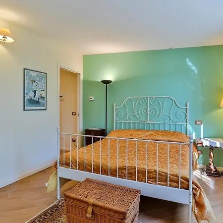 Roxanne Bed and Breakfast